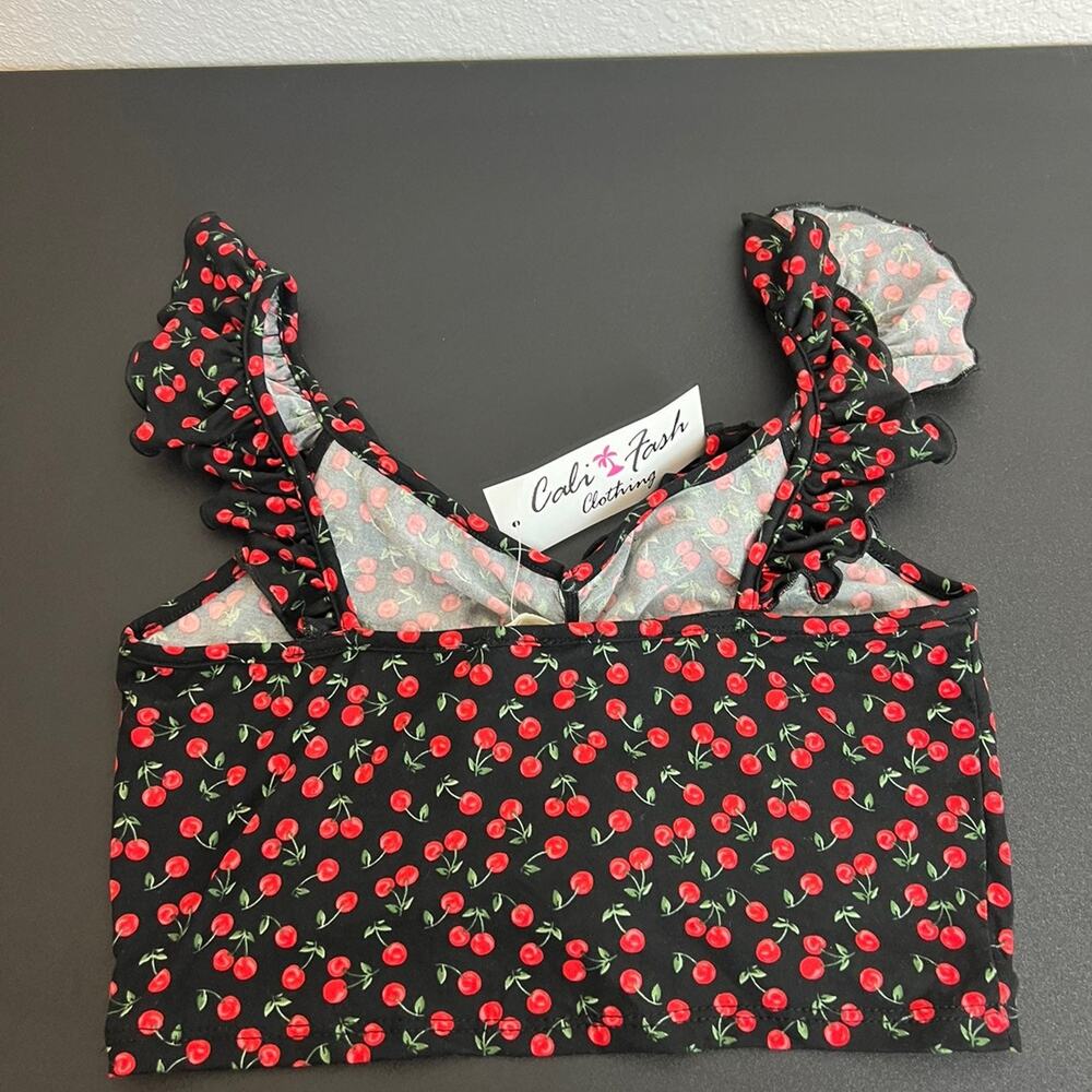 Cherry crop top shirt size small - Picture 2 of 3